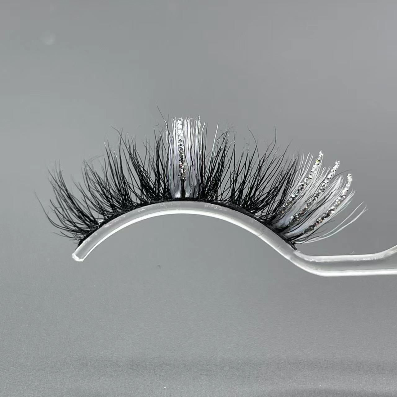 FIRE LASHES 5 pairs in 1 box.